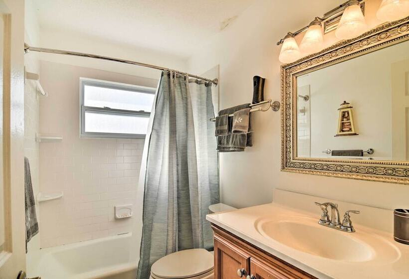 Bradenton Snowbird Sanctuary W/ Covered Patio!