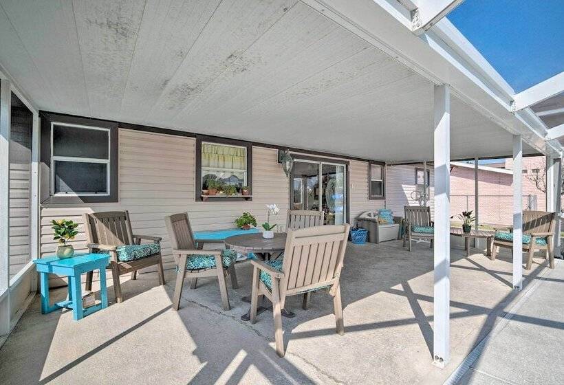 Waterfront Retreat W/ Kayaks & Private Dock!