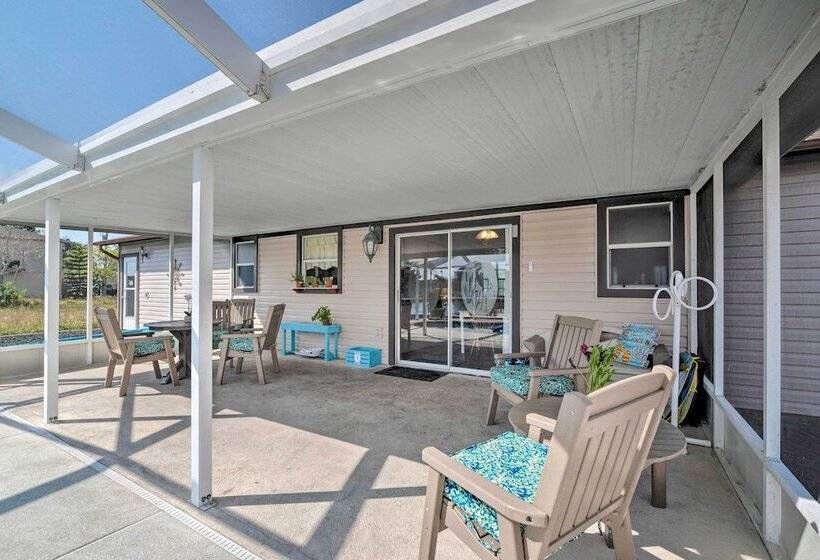 Waterfront Retreat W/ Kayaks & Private Dock!