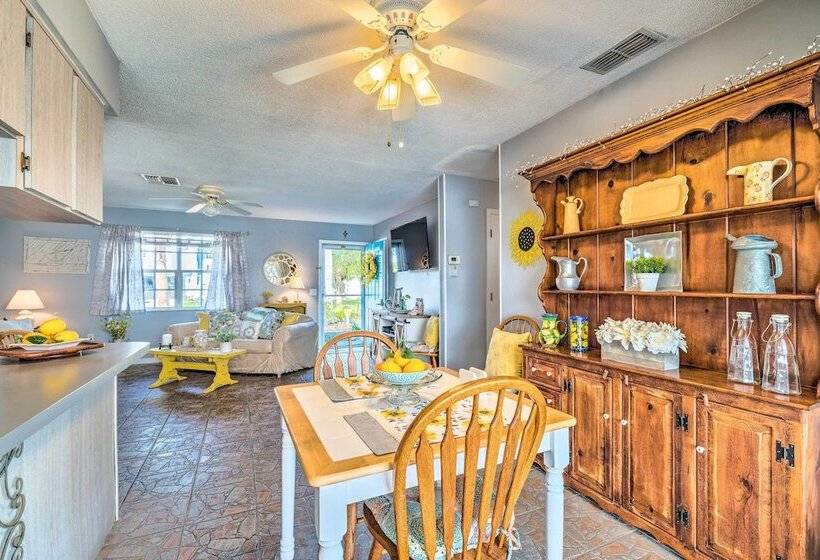 Waterfront Retreat W/ Kayaks & Private Dock!