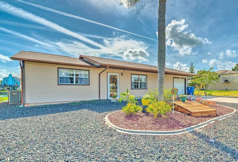 Waterfront Retreat W/ Kayaks & Private Dock!