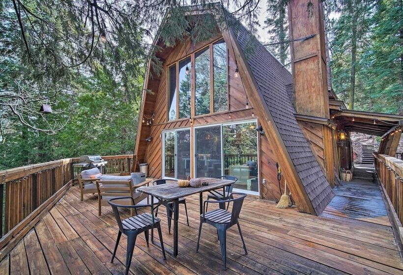 Cabin Vacation Rental: 4 Mi To Lake Arrowhead