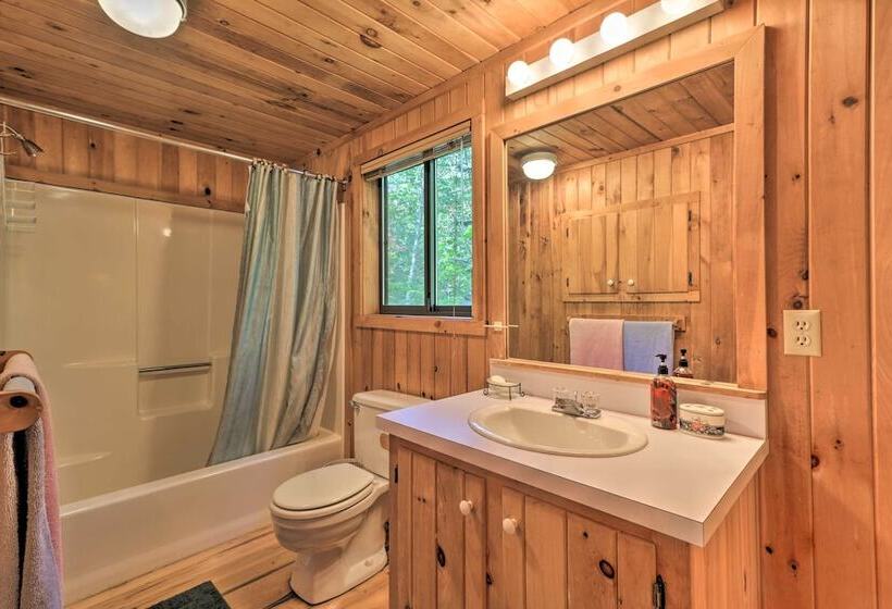 Cabin W/ 3 Acres, Tennis Courts: By 4 Ski Mtns