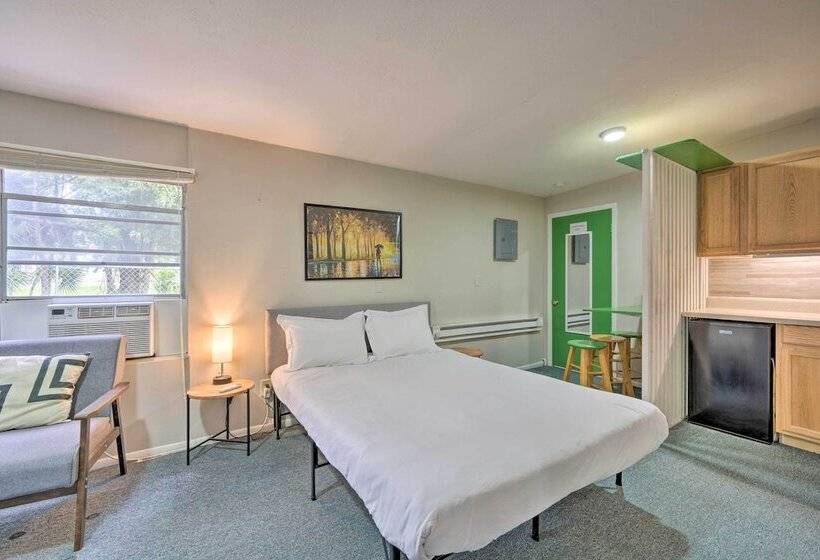 Charming Orlando Duplex ~ 6 Mi To Downtown!