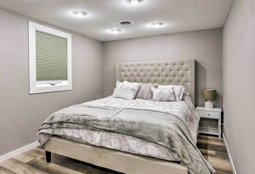 Walk To Lake Pepin: Charming Retreat W/ Deck