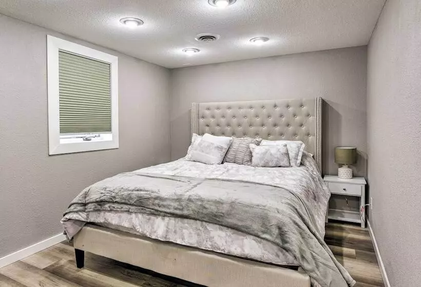 Walk To Lake Pepin: Charming Retreat W/ Deck