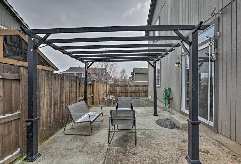 Chic Bend Home W/ Deck < 3 Mi To Downtown!