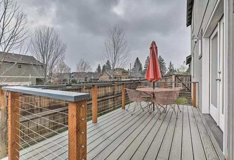 Chic Bend Home W/ Deck < 3 Mi To Downtown!