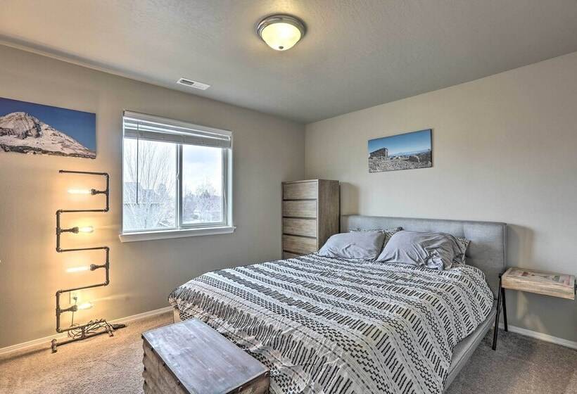 Chic Bend Home W/ Deck < 3 Mi To Downtown!