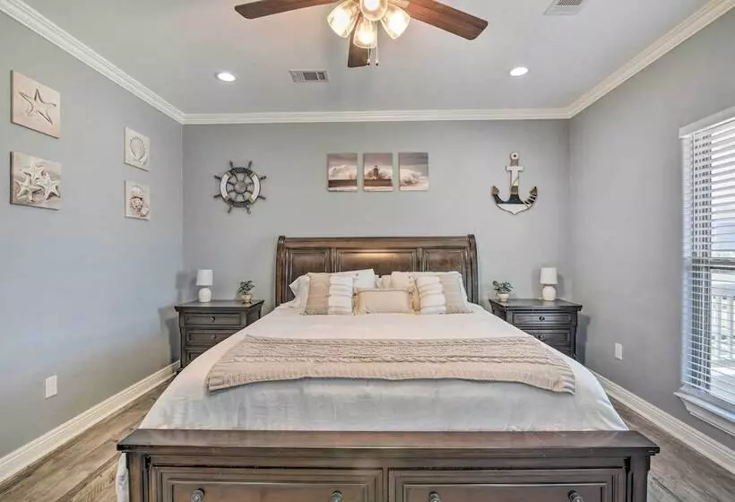 Walk To Shore: Coastal Escape In Crystal Beach!