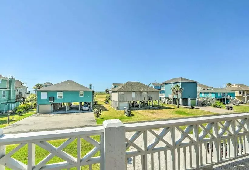 Walk To Shore: Coastal Escape In Crystal Beach!