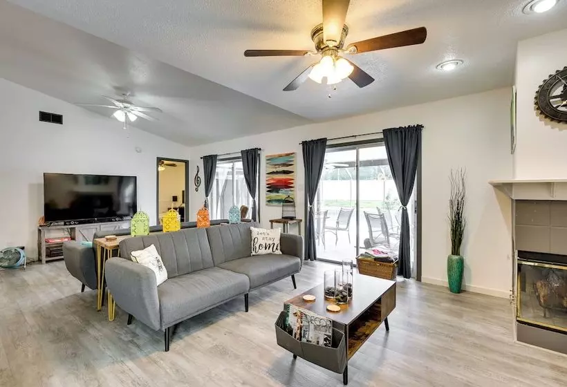 Contemporary Lutz Home: Private Pool, Pet Friendly