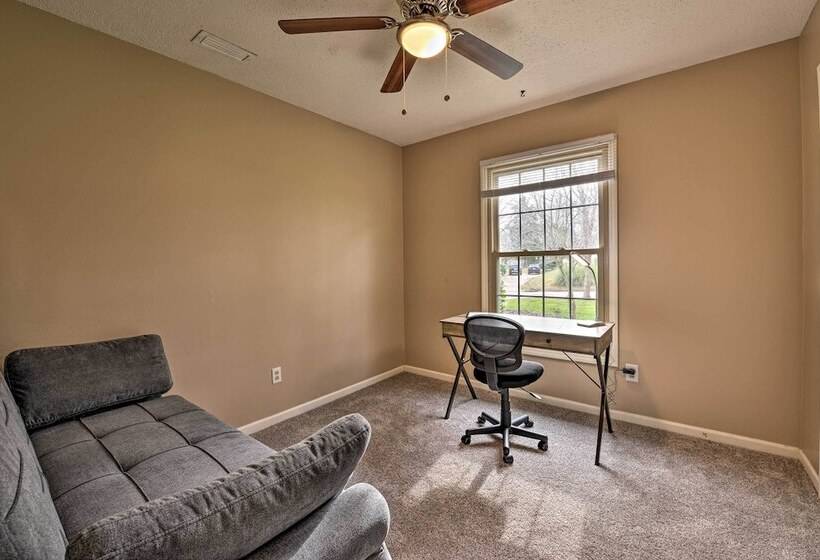 Cozy Home W/ Fenced Yard < 1 Mi Downtown Matthews!