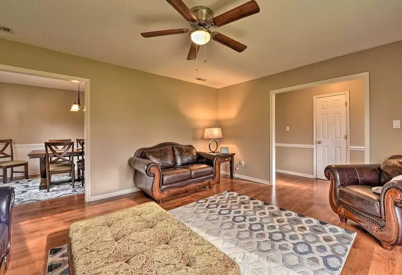 Cozy Home W/ Fenced Yard < 1 Mi Downtown Matthews!