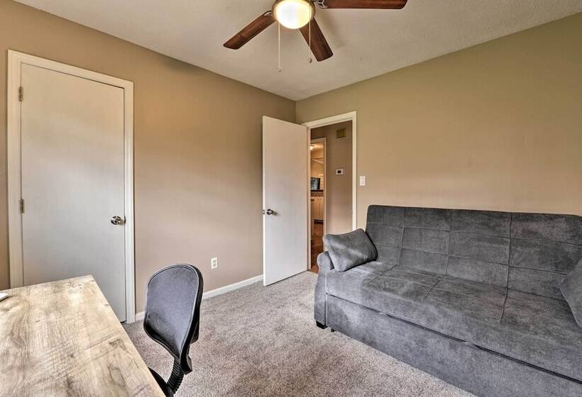 Cozy Home W/ Fenced Yard < 1 Mi Downtown Matthews!