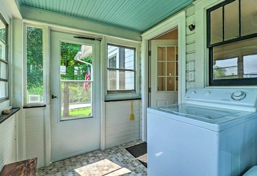 Cozy Home W/ Views < 1 Mi To Lake Junaluska!