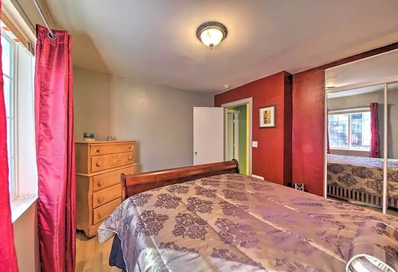 Cozy Home W/ Wood Fireplace: 4 Mi To Big Bear Lake