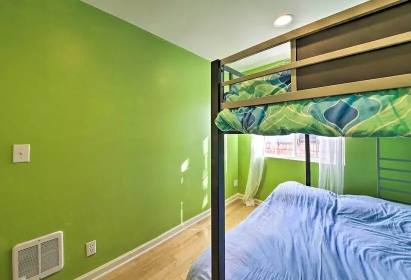 Cozy Home W/ Wood Fireplace: 4 Mi To Big Bear Lake