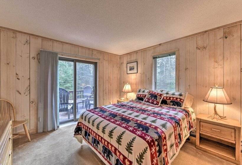 Dover Home: 7 Mi To Mount Snow Grand Summit Resort