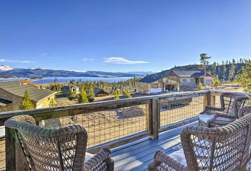 Balconies & Idyllic Views: Grand Lake Haven!