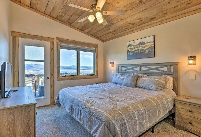 Balconies & Idyllic Views: Grand Lake Haven!