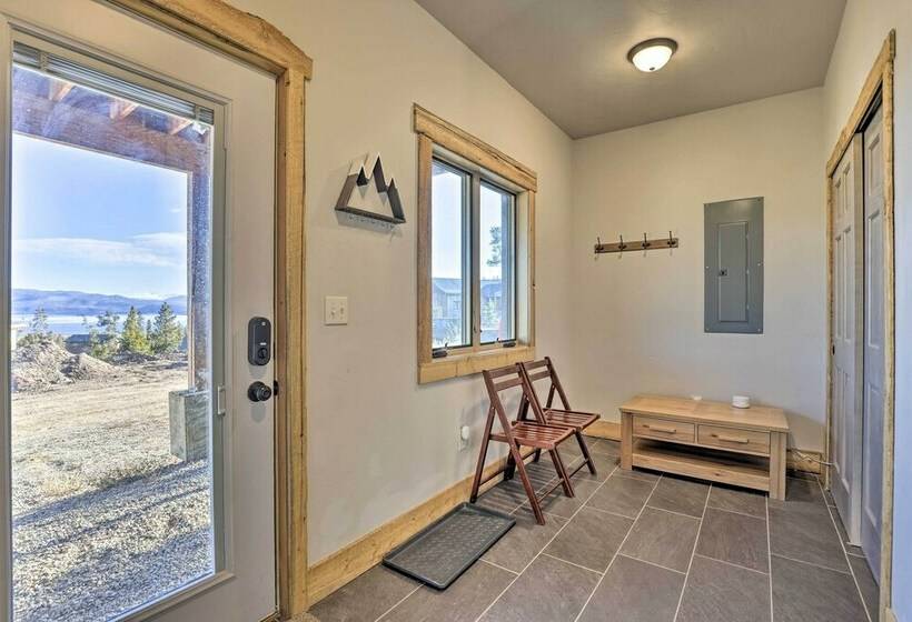 Balconies & Idyllic Views: Grand Lake Haven!