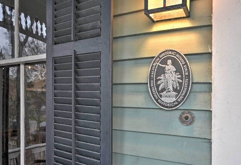 Historic Galveston Home, 1 Mile To Pleasure Pier!