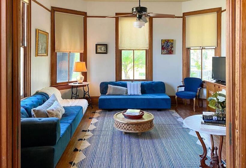 Historic Galveston Home, 1 Mile To Pleasure Pier!