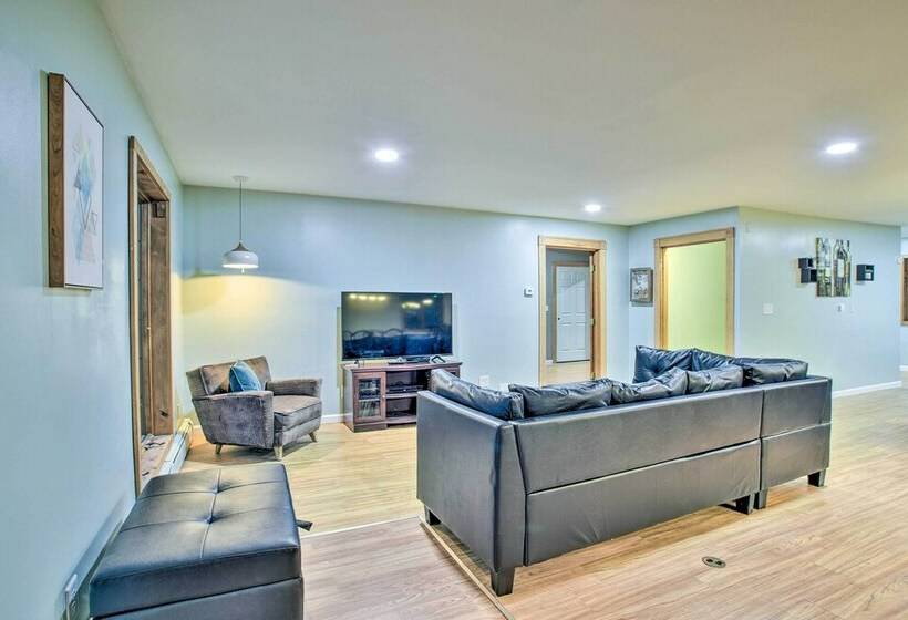 Honeoye Lake House W/ Community Amenities!