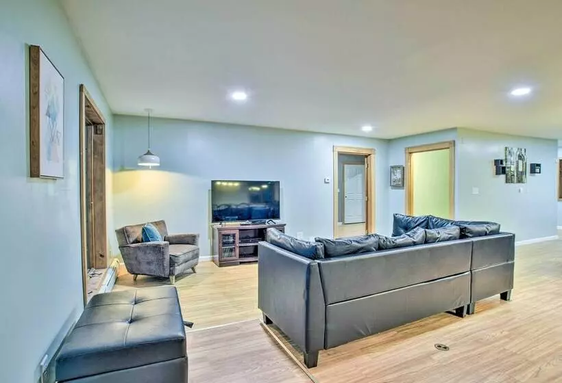 Honeoye Lake House W/ Community Amenities!