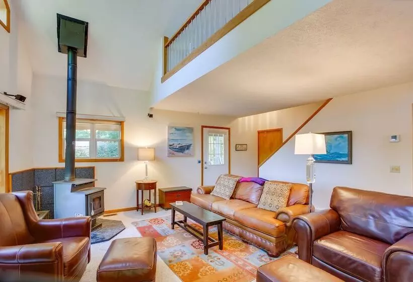 Interlochen Lakehouse W/ Deck, Fire Pit, & Dock!