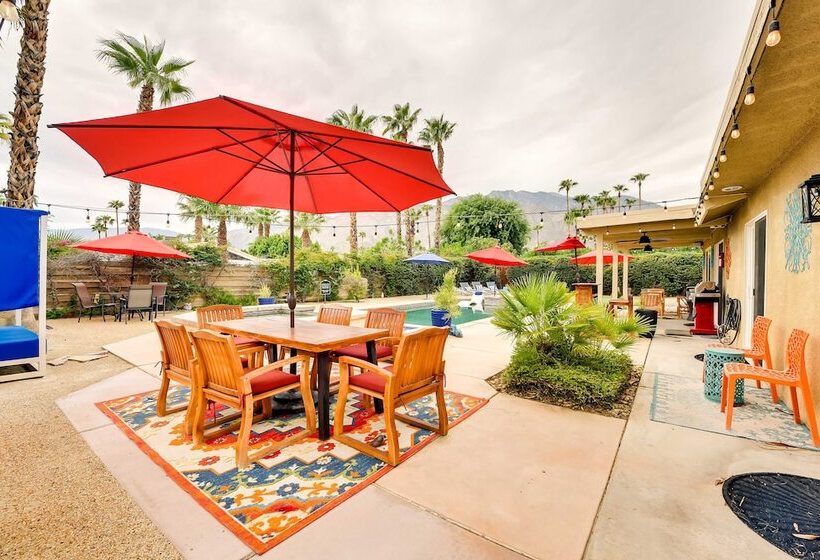 Private Pool & Putting Green: Palm Springs Home!