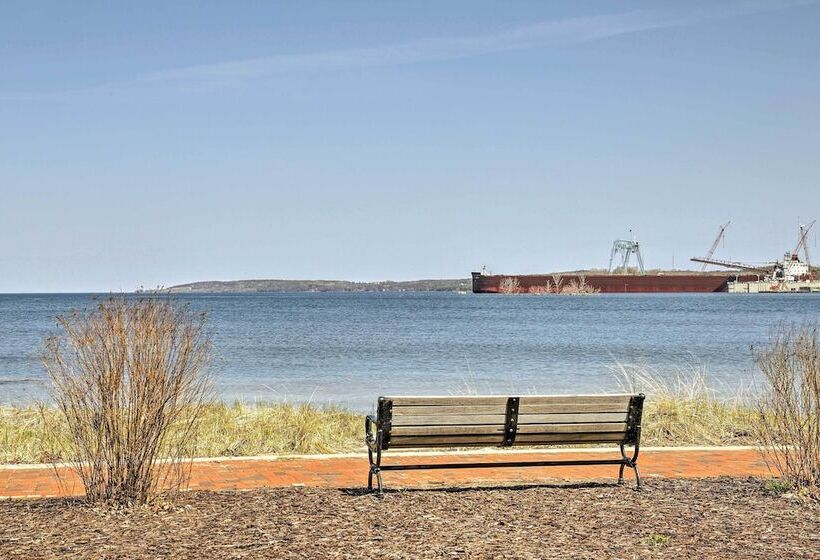 Modern Sturgeon Bay Home By Potawatomi State Park!