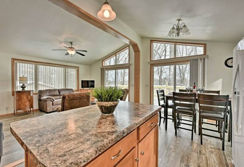 Newly Constructed Red Cedar Lake Narrow Lodge!