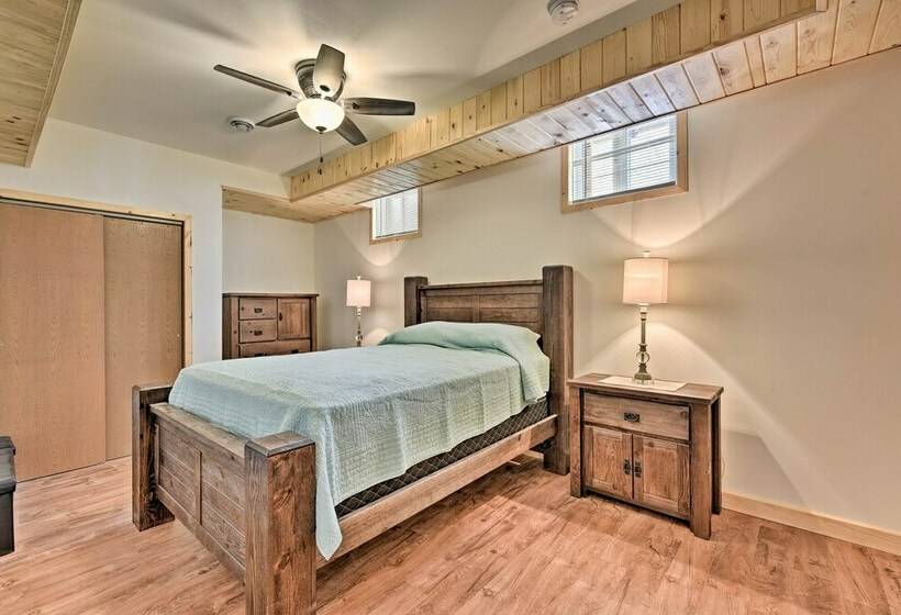 Newly Constructed Red Cedar Lake Narrow Lodge!