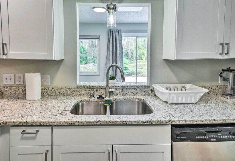 Palm Coast Home ~ 7 Mi To Flagler Beach!