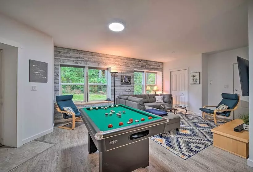 Peaceful Forest Retreat By Mt. Baker Slopes!