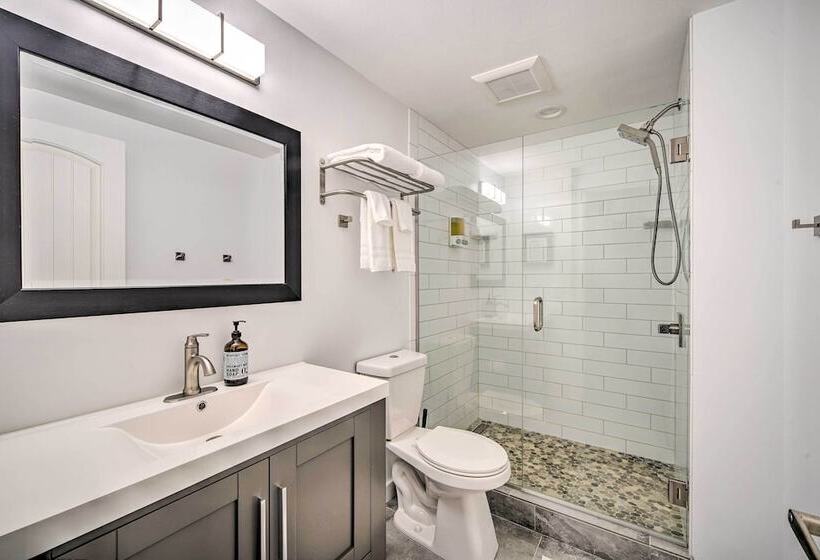 Peaceful Forest Retreat By Mt. Baker Slopes!