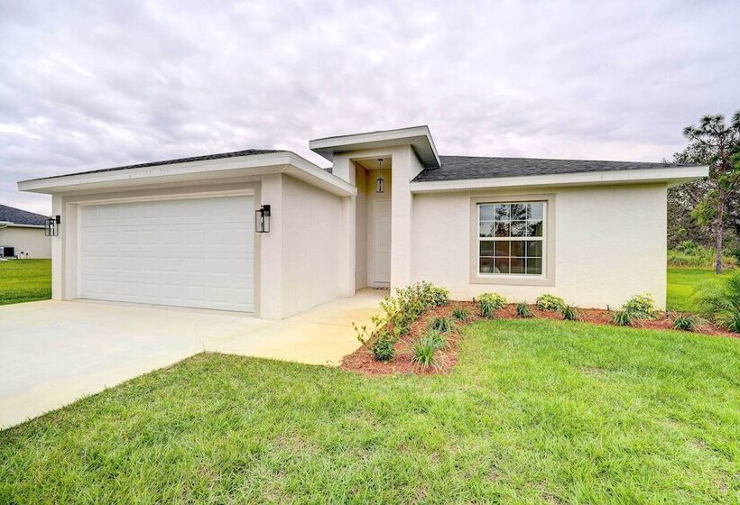 Golf & Pool Access: Pet Friendly Sebring Home!