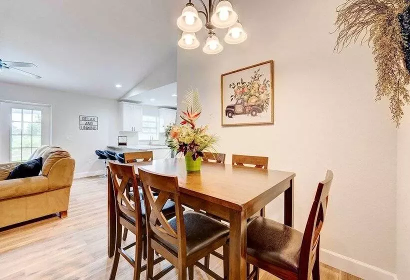 Golf & Pool Access: Pet Friendly Sebring Home!