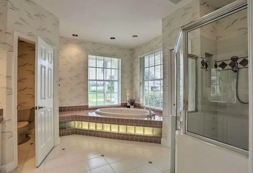 Private Pool & Hot Tub: Port St Lucie Escape