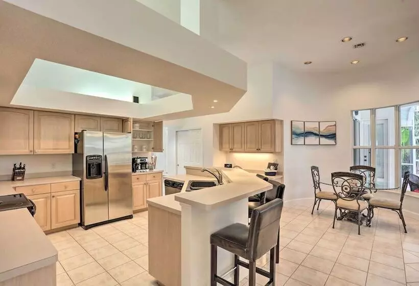 Private Pool & Hot Tub: Port St Lucie Escape