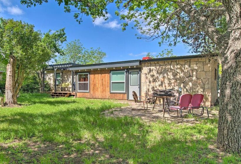 Remodeled Retro Home W/ Deck, Walk To Main Street!