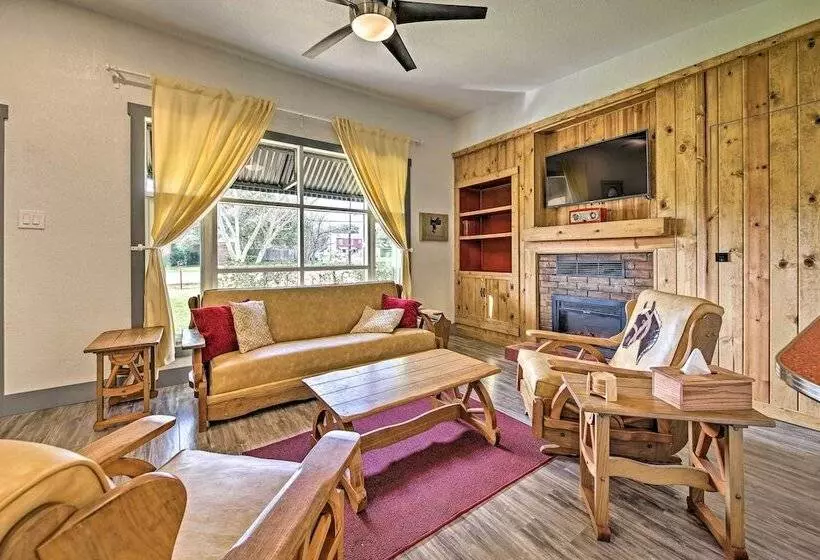 Remodeled Retro Home W/ Deck, Walk To Main Street!