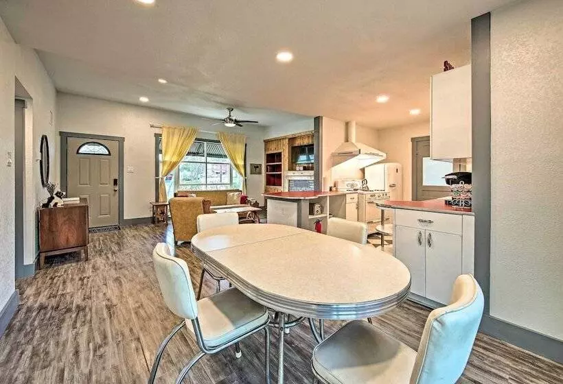 Remodeled Retro Home W/ Deck, Walk To Main Street!