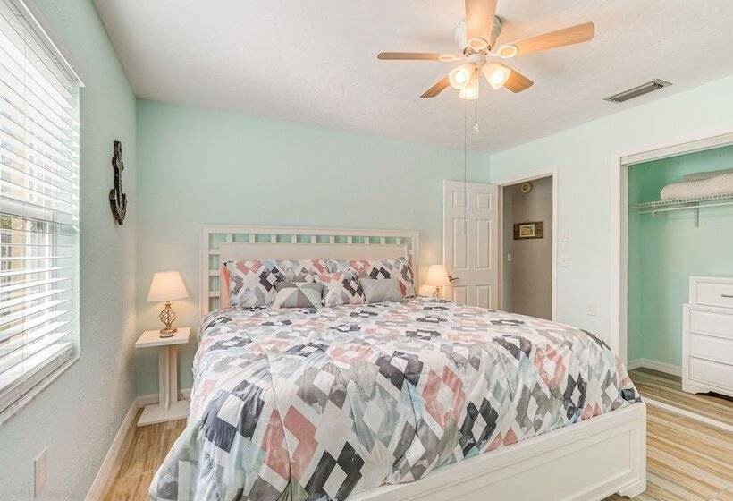 Riverfront Home With Private Dock, Fire Pit!