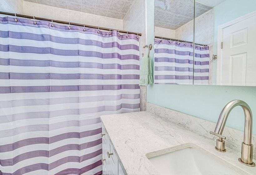 Riverfront Home With Private Dock, Fire Pit!