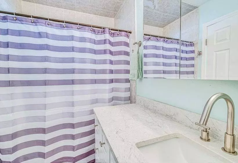 Riverfront Home With Private Dock, Fire Pit!