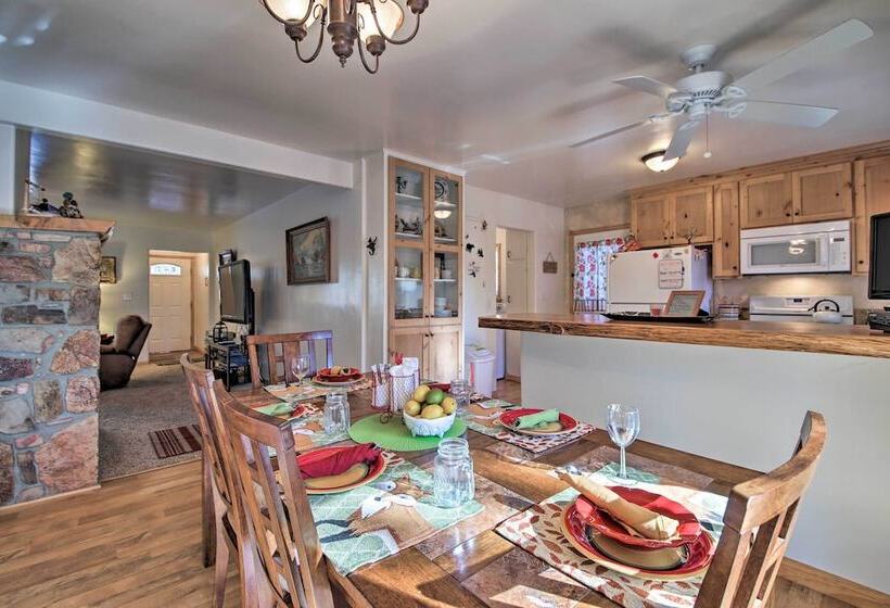 Walk To Lake: Rustic Home W/ Deck In Fawnskin