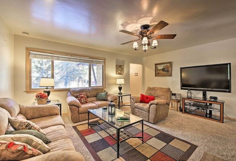 Walk To Lake: Rustic Home W/ Deck In Fawnskin